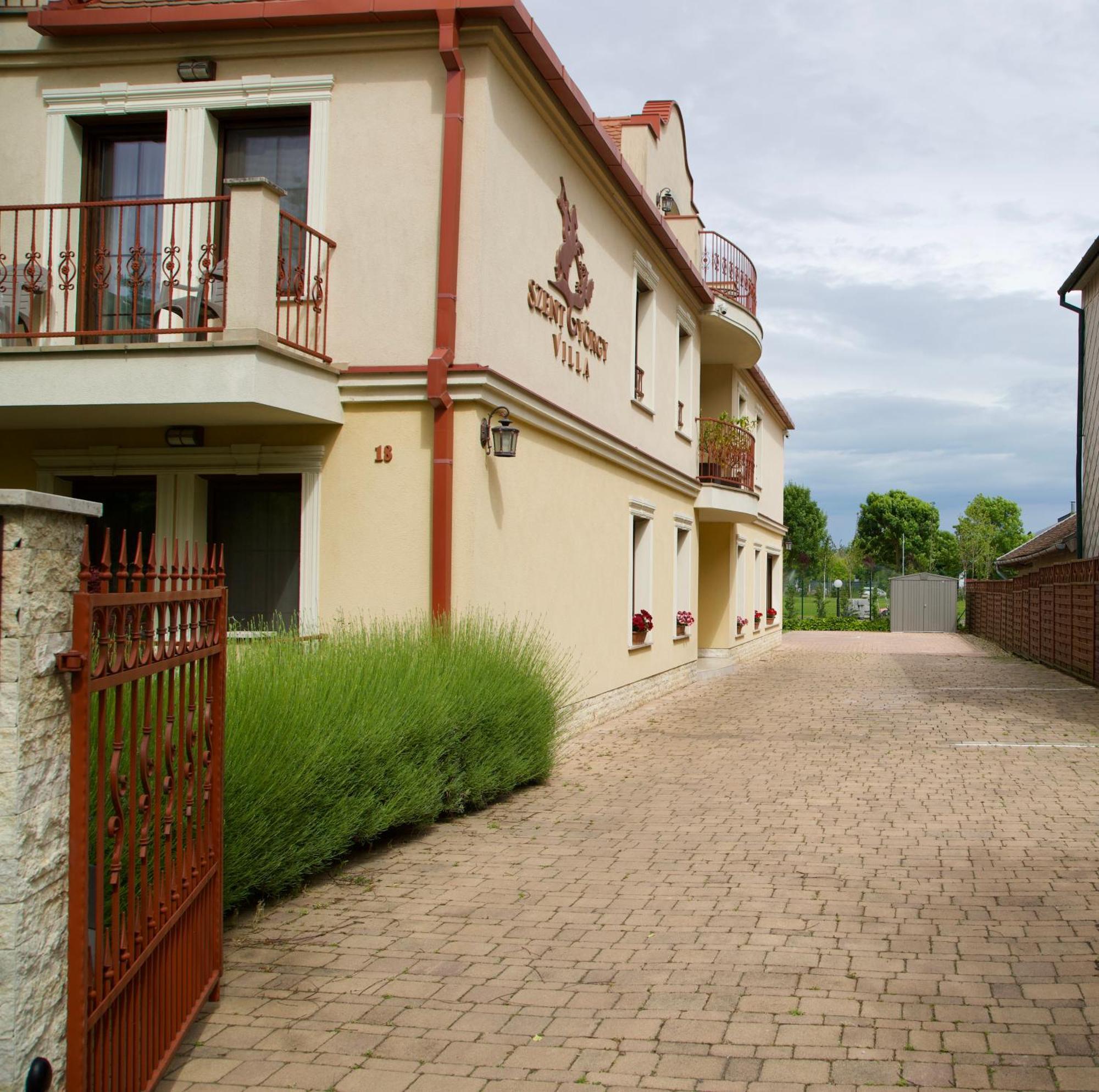 Szent Gyoergy Villa Apartmanhaz Heviz Luaran gambar